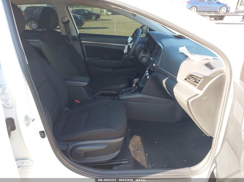 2020 HYUNDAI ELANTRA auction photo 5