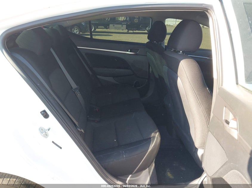 2020 HYUNDAI ELANTRA auction photo 8