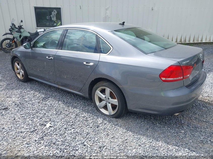 Vin: 1vwbp7a34cc049725, lot: 45751042, volkswagen passat 2.5l se 20123