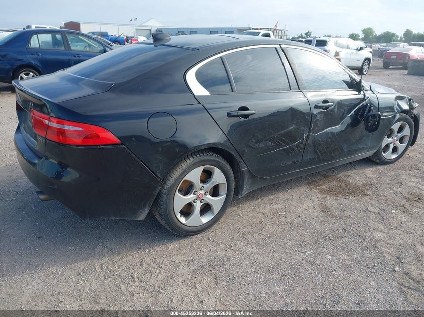 Vin: sajar4bg7ha968180, lot: 45751045, jaguar xe 25t 20174