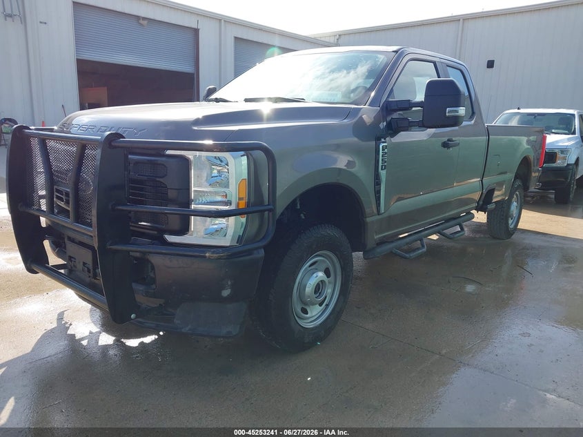 2023 FORD F250 TRUCK 6.8L V-8 VVT, 405HP