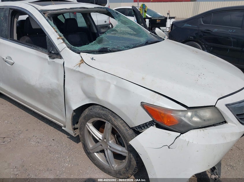 2015 Acura Ilx 2.0L VIN: 19VDE1F39FE000825 Lot: 45253282