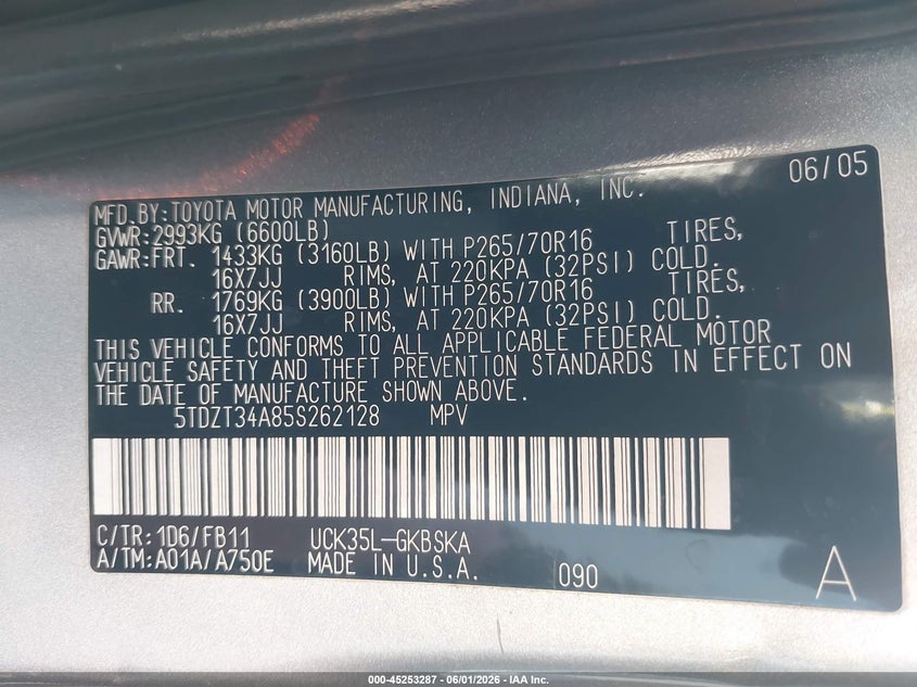 2005 Toyota Sequoia Sr5 V8 VIN: 5TDZT34A85S262128 Lot: 45253287