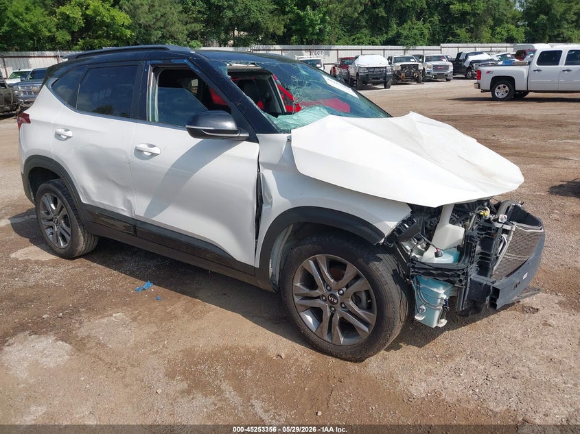 2021 KIA SELTOS S