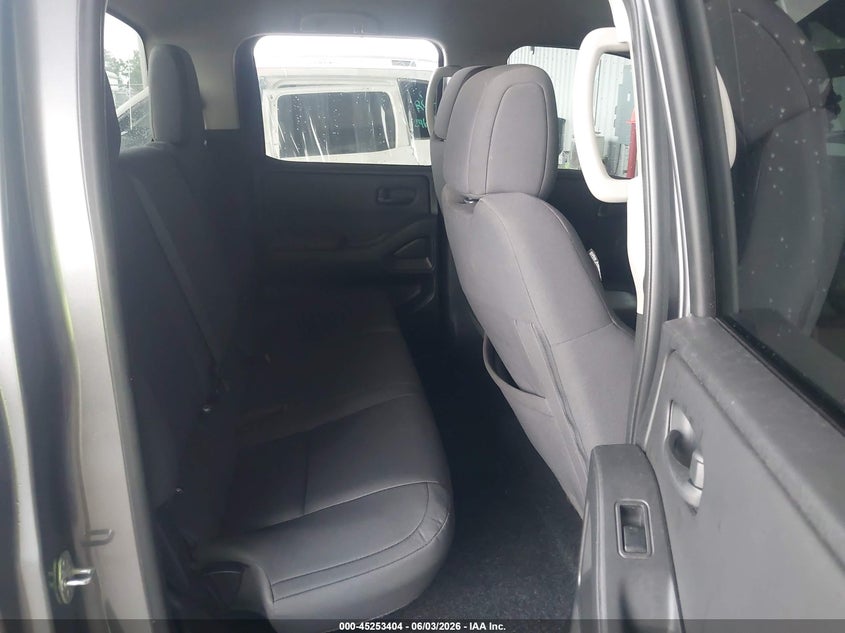 2023 NISSAN FRONTIER auction photo 8
