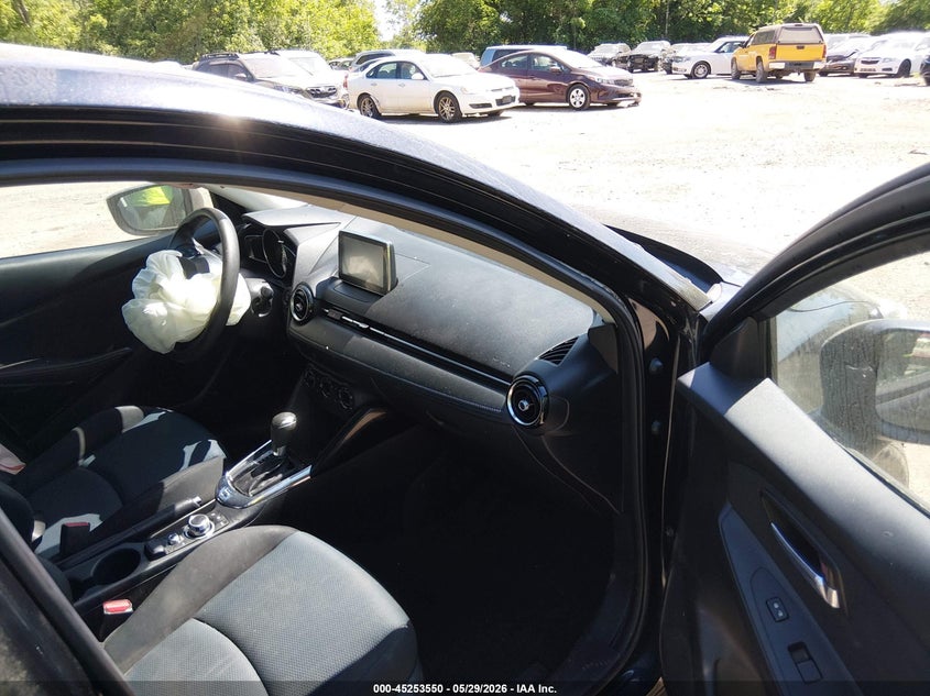 2016 SCION IA auction photo 5