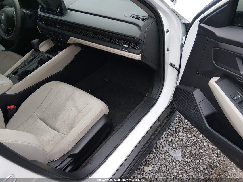 2023 HONDA ACCORD auction photo 5