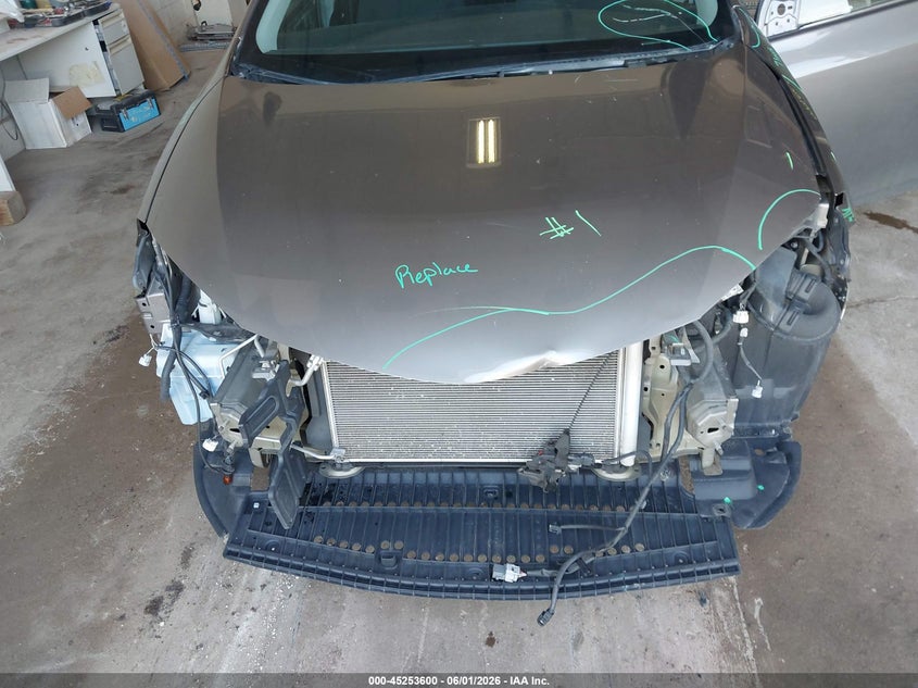 2018 TOYOTA COROLLA SEDAN 1.8L I-4 DOHC, VVT, 132HP