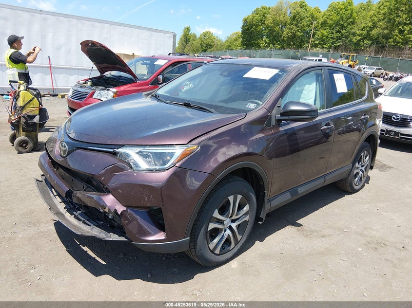 2T3BFREV4JW809370 2018 Toyota Rav4 Le photo 1