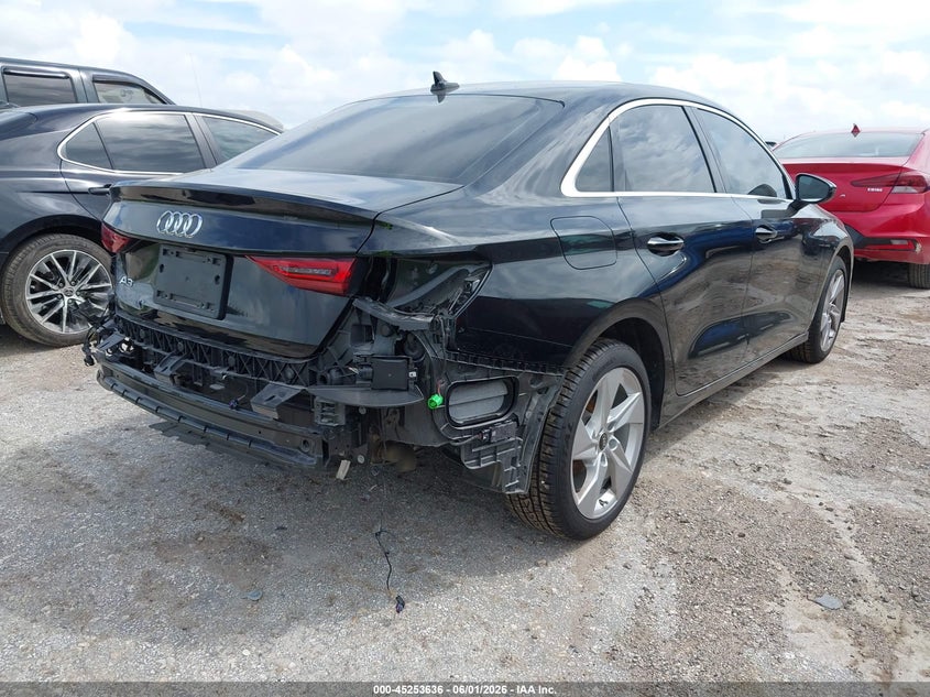 Vin: wauaudgy4pa035833, lot: 45751445, audi a3 premium 40 tfsi front-wheel drive s tronic 20234