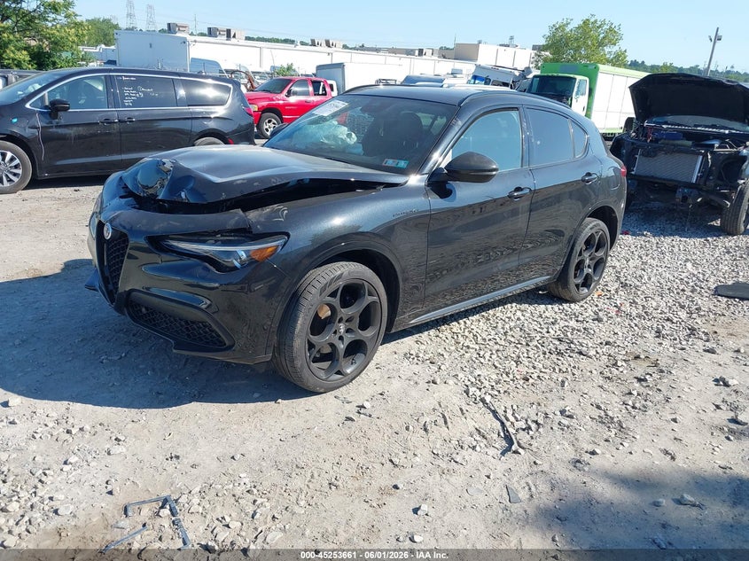 Vin: zaspakbn9p7d55127, lot: 45751469, alfa romeo stelvio estrema awd 20232