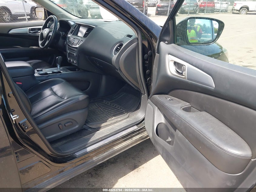 VIN 5N1DR2MM9HC698985 2017 NISSAN PATHFINDER SL
