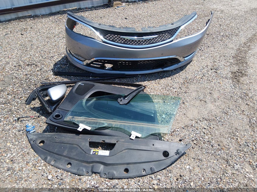 2015 Chrysler 200 C VIN: 1C3CCCCB4FN563958 Lot: 45253818