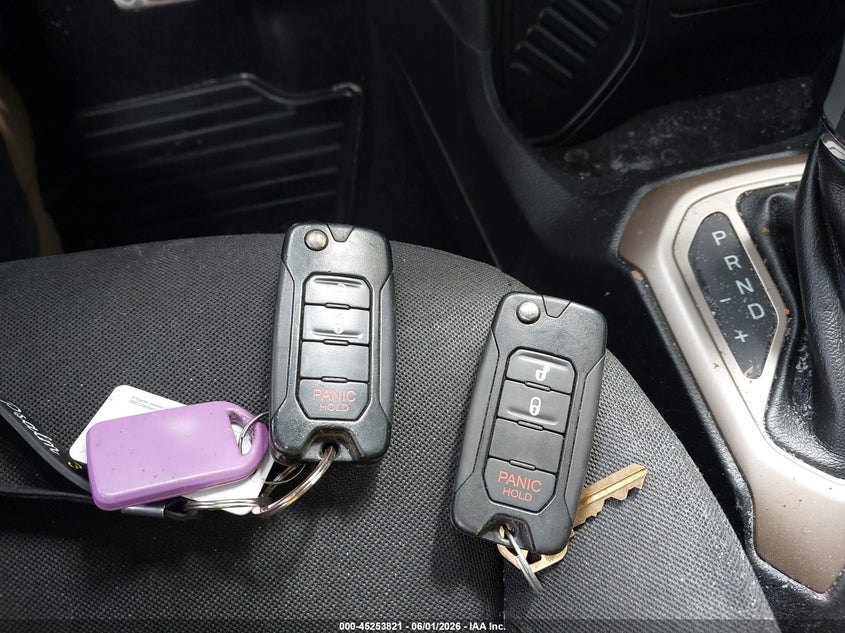 2015 Jeep Renegade Latitude VIN: ZACCJABT1FPB44103 Lot: 45253821