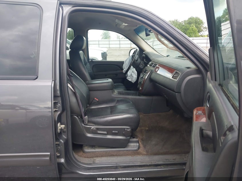 2011 CHEVROLET AVALANCHE 1500 auction photo 5