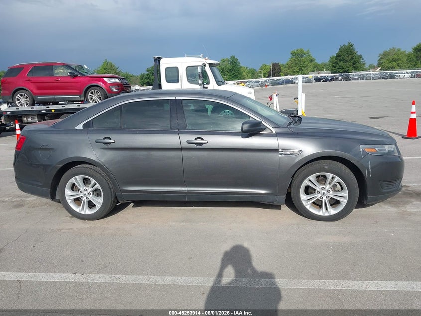 2017 Ford Taurus Se VIN: 1FAHP2D88HG132524 Lot: 45253914
