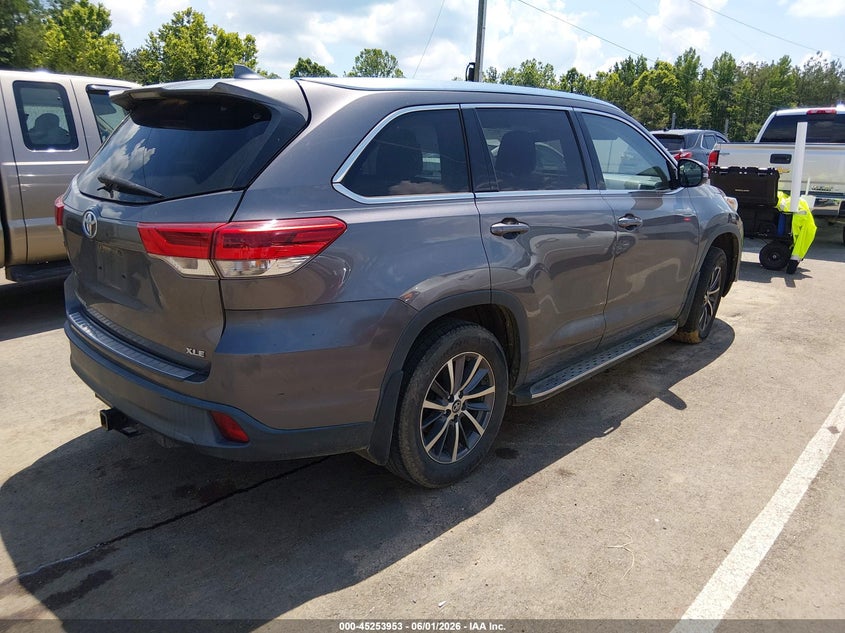 Vin: 5tdkzrfh8hs216493, lot: 45751762, toyota highlander xle 20174