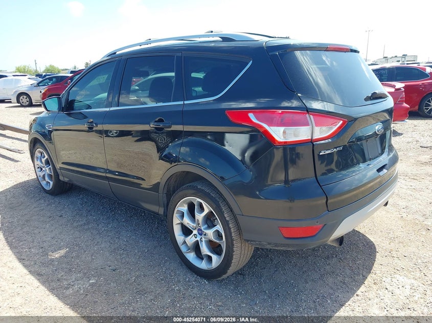 Vin: 1fmcu0j92duc13637, lot: 45751880, ford escape titanium 20133
