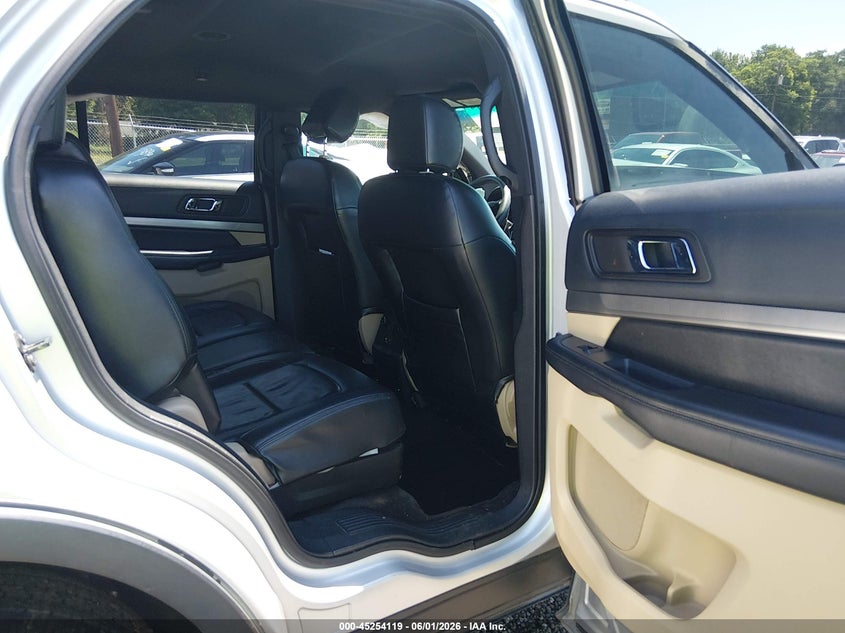 2016 FORD EXPLORER auction photo 8
