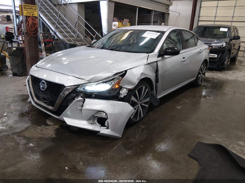 2019 NISSAN ALTIMA auction photo 2
