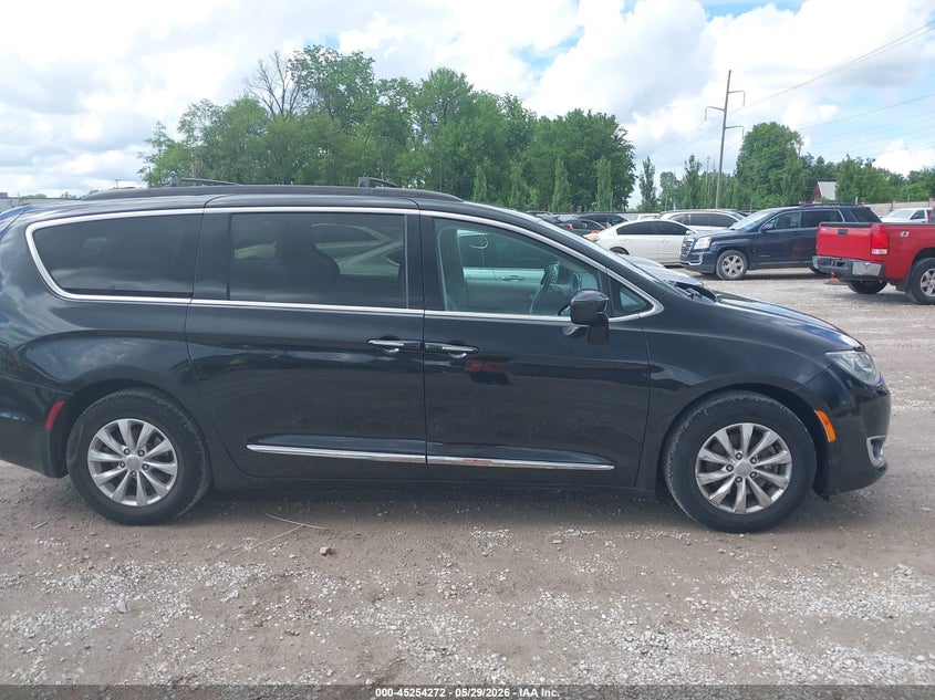 CHRYSLER PACIFICA - zdjęcie 13