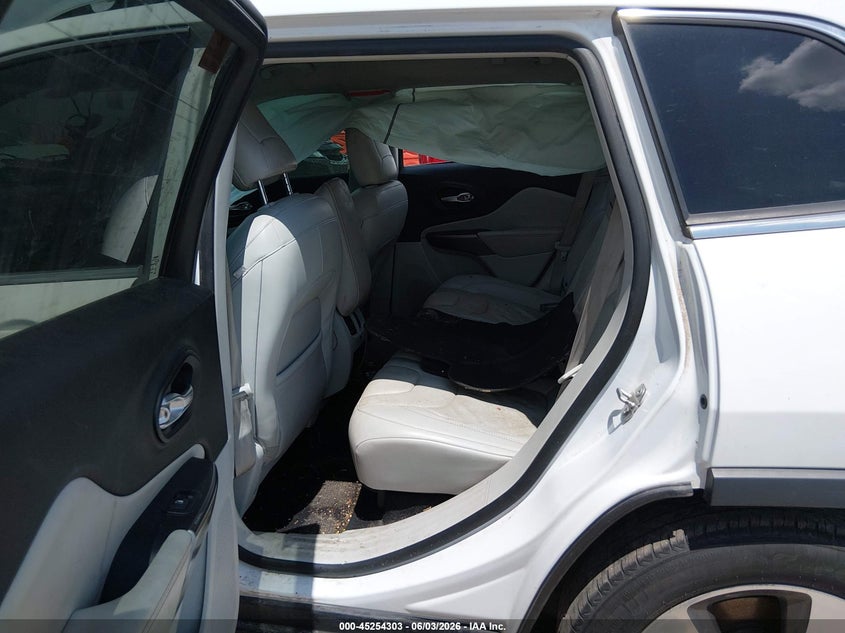 2019 JEEP CHEROKEE auction photo 8