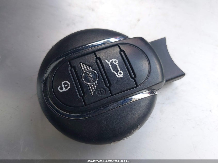 2024 Mini Clubman Cooper S VIN: WMWLV7C05R2U73653 Lot: 45254351