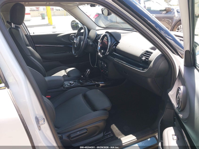 2024 MINI CLUBMAN auction photo 5