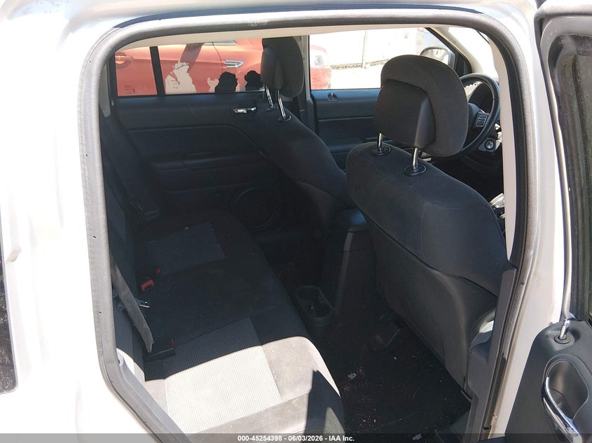 2011 Jeep Compass VIN: 1J4NF1FB8BD263880 Lot: 45254398