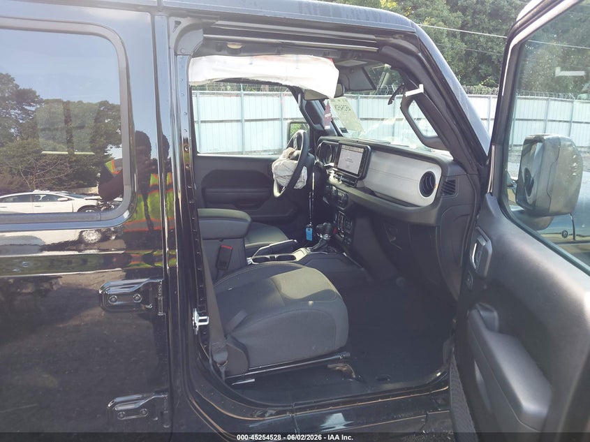 2024 JEEP WRANGLER auction photo 5