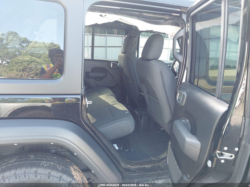 2024 JEEP WRANGLER auction photo 8