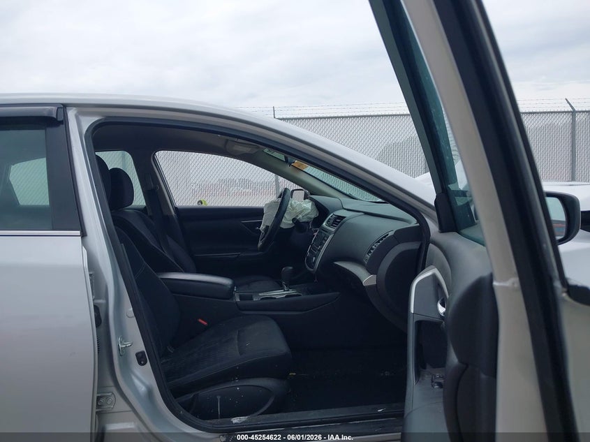 2018 NISSAN ALTIMA auction photo 5
