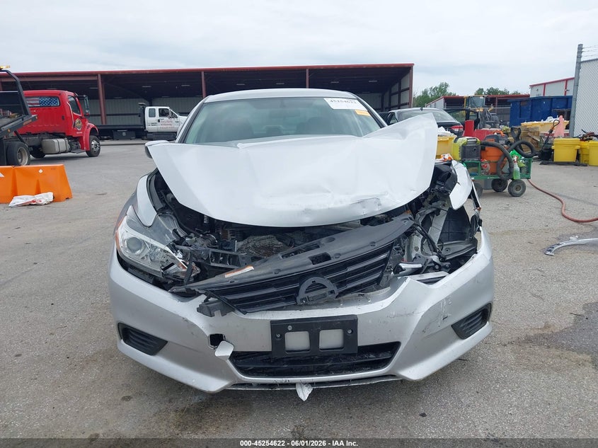 2018 NISSAN ALTIMA auction photo 6