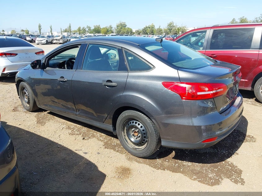 Vin: 1fadp3e21hl299779, lot: 45752480, ford focus s 20173