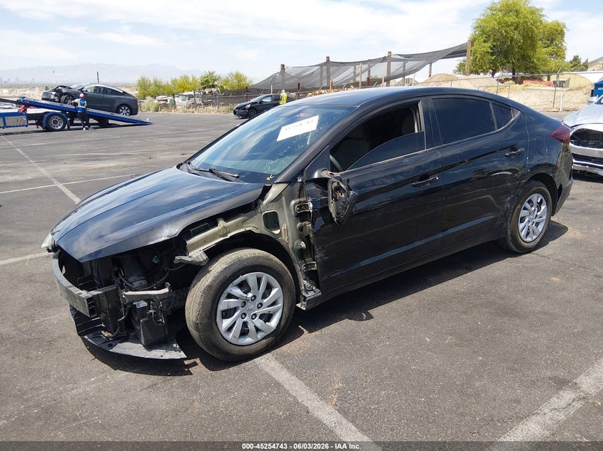 2019 HYUNDAI ELANTRA auction photo 2