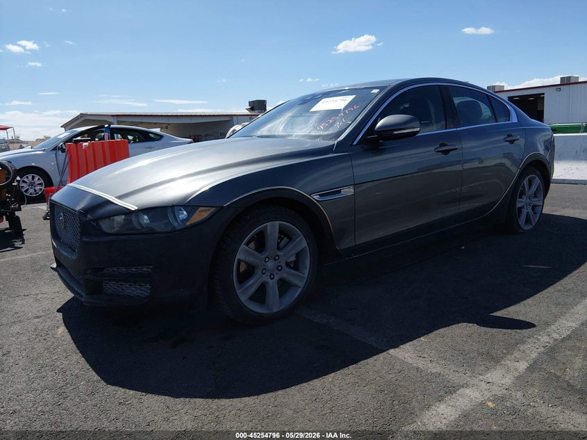 Vin: sajae4bg5ha957657, lot: 45752605, jaguar xe 25t prestige 20172