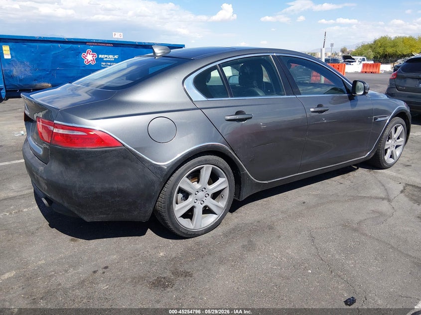 Vin: sajae4bg5ha957657, lot: 45752605, jaguar xe 25t prestige 20174