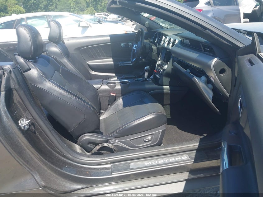 VIN 1FATP8UH6K5158684 2019 FORD MUSTANG ECOBOOST PREMIUM