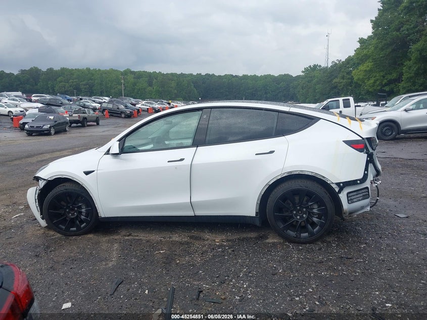 AtlanticExpress - Tesla Model Y