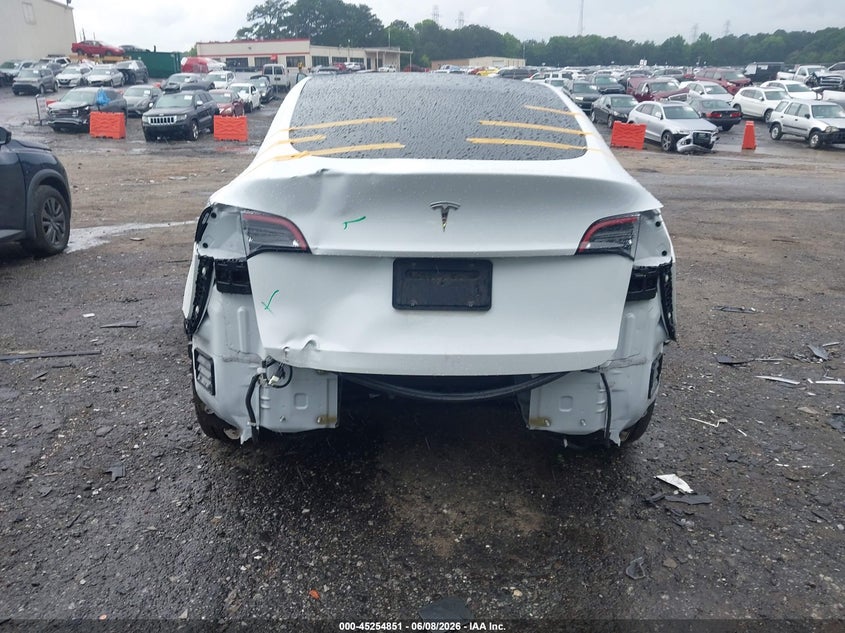 AtlanticExpress - Tesla Model Y