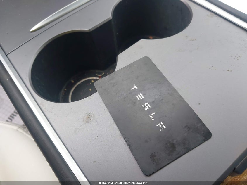 AtlanticExpress - Tesla Model Y