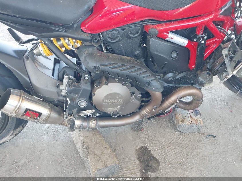 2015 Ducati Monster 1200 S VIN: ZDM1RBSV0FB006431 Lot: 45254865
