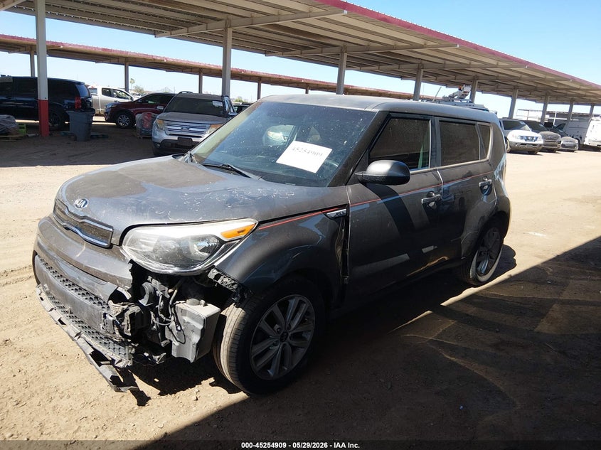 KNDJP3A54J7580163 2018 KIA SOUL + photo 1