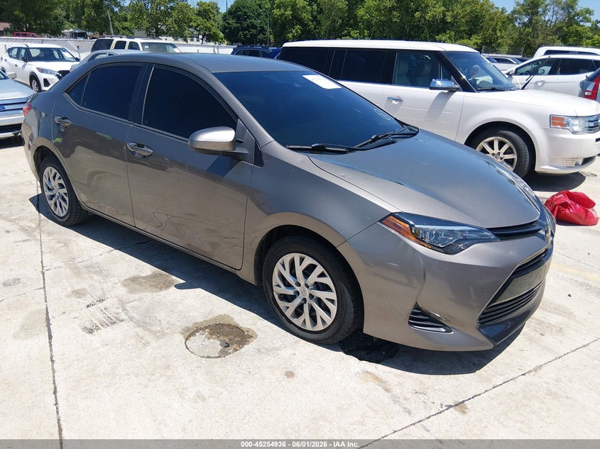VIN 2T1BURHE7KC221198 2019 TOYOTA COROLLA LE