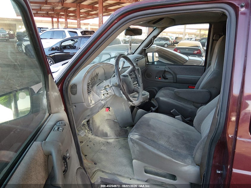 2003 CHEVROLET ASTRO auction photo 6