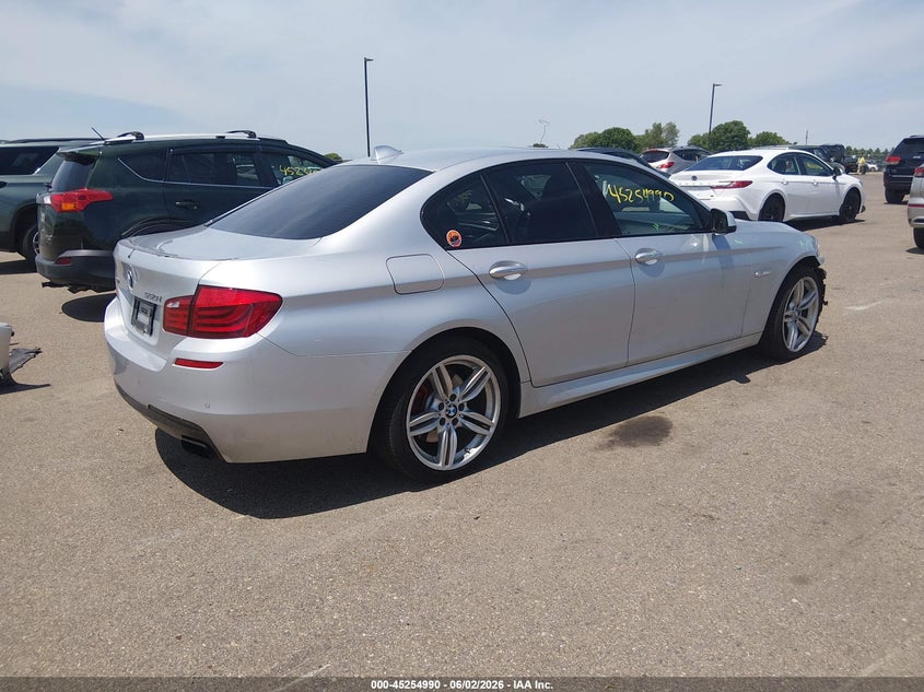 2013 BMW 550I auction photo 4