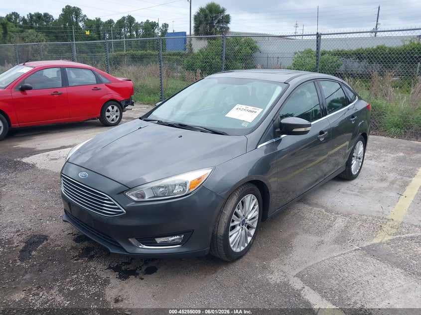 Vin: 1fadp3j27jl247181, lot: 45752818, ford focus titanium 20182
