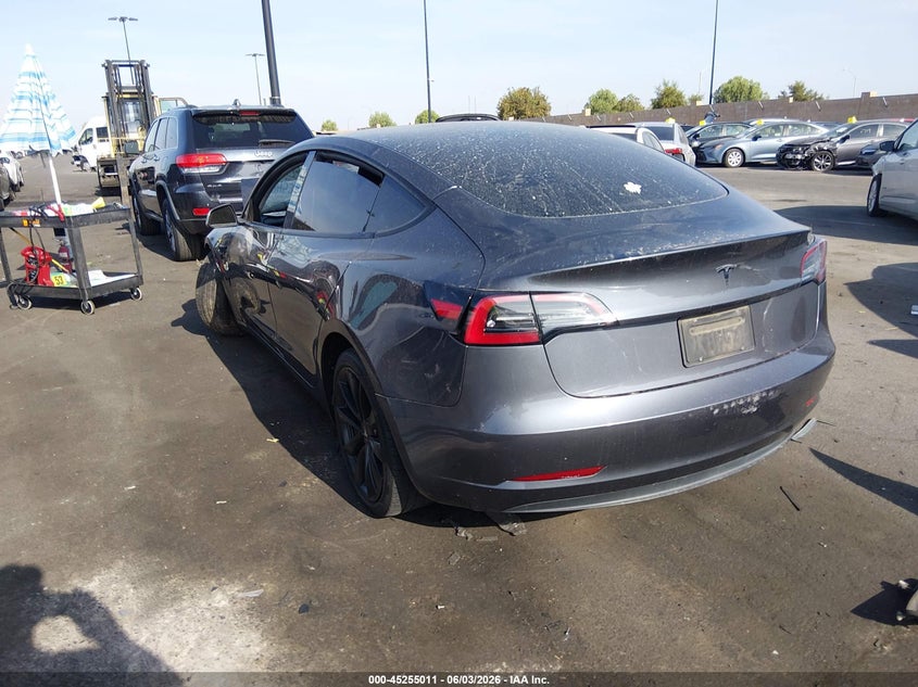 Vin: 5yj3e1ea2pf685782, lot: 45752820, tesla model 3 rear-wheel drive 20233