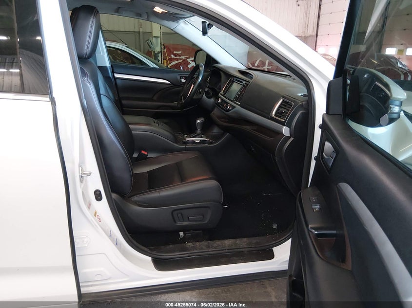 2018 TOYOTA HIGHLANDER auction photo 5