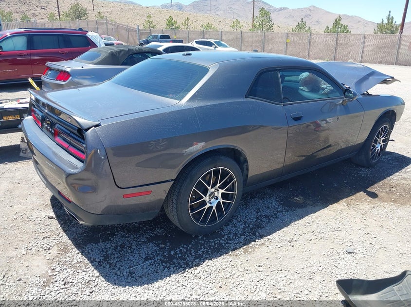 Vin: 2c3cdzgg0kh656517, lot: 45752887, dodge challenger sxt awd 20194
